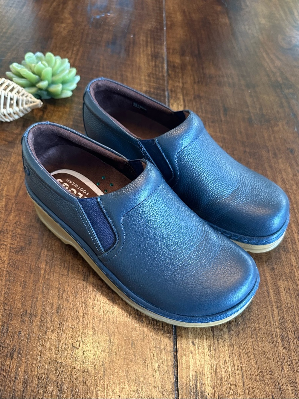 KLOGS | Navy Blue Leather Slip On Comfort Nursing Clogs Shoes, Size 7